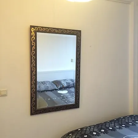Studio Next To Rai Appartement