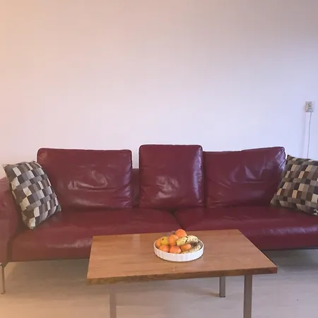 Studio Next To Rai Apartman