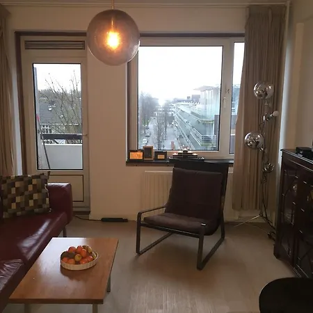 Appartement Studio Next To Rai